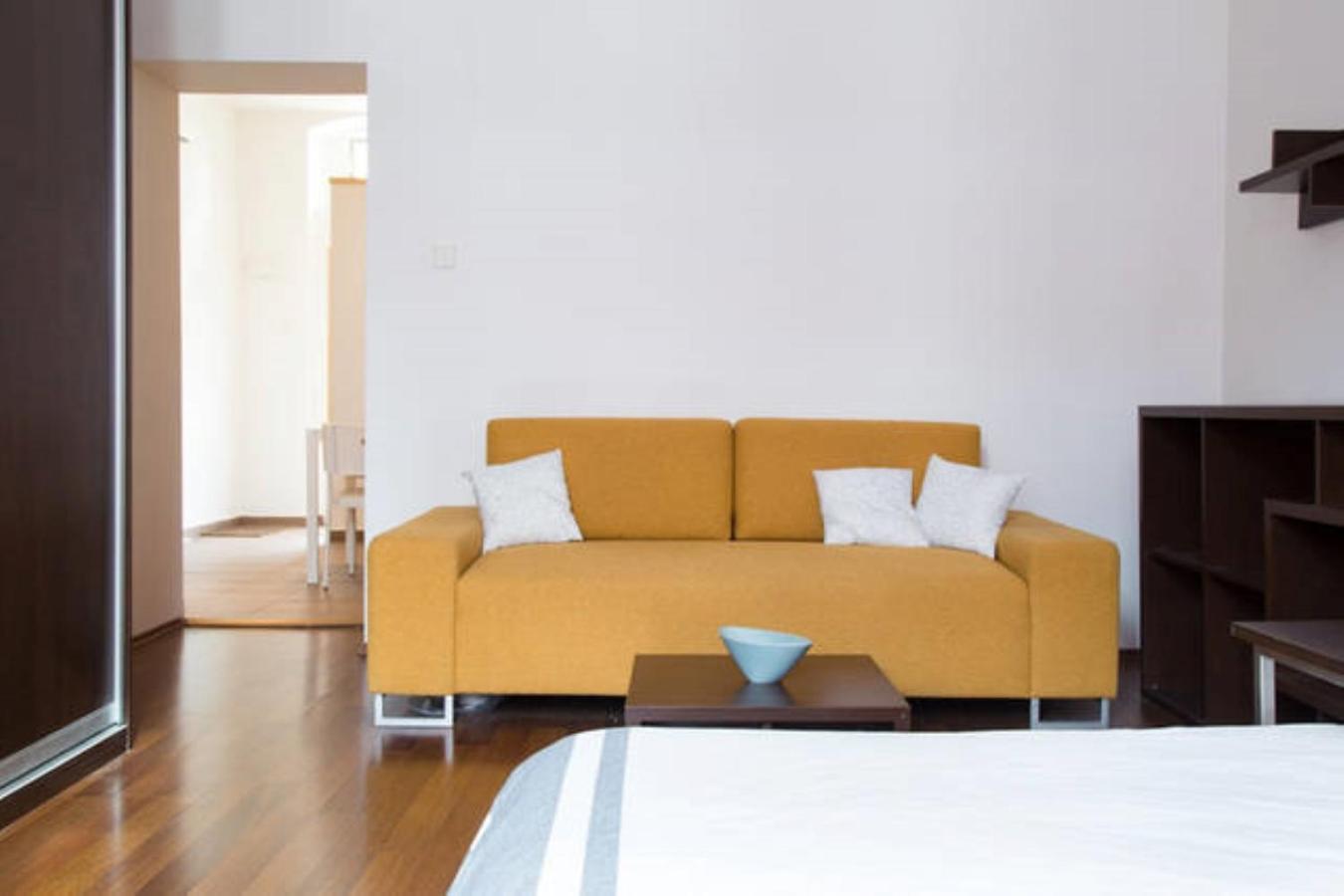 Romantic Central Flat Bratislava Exterior photo