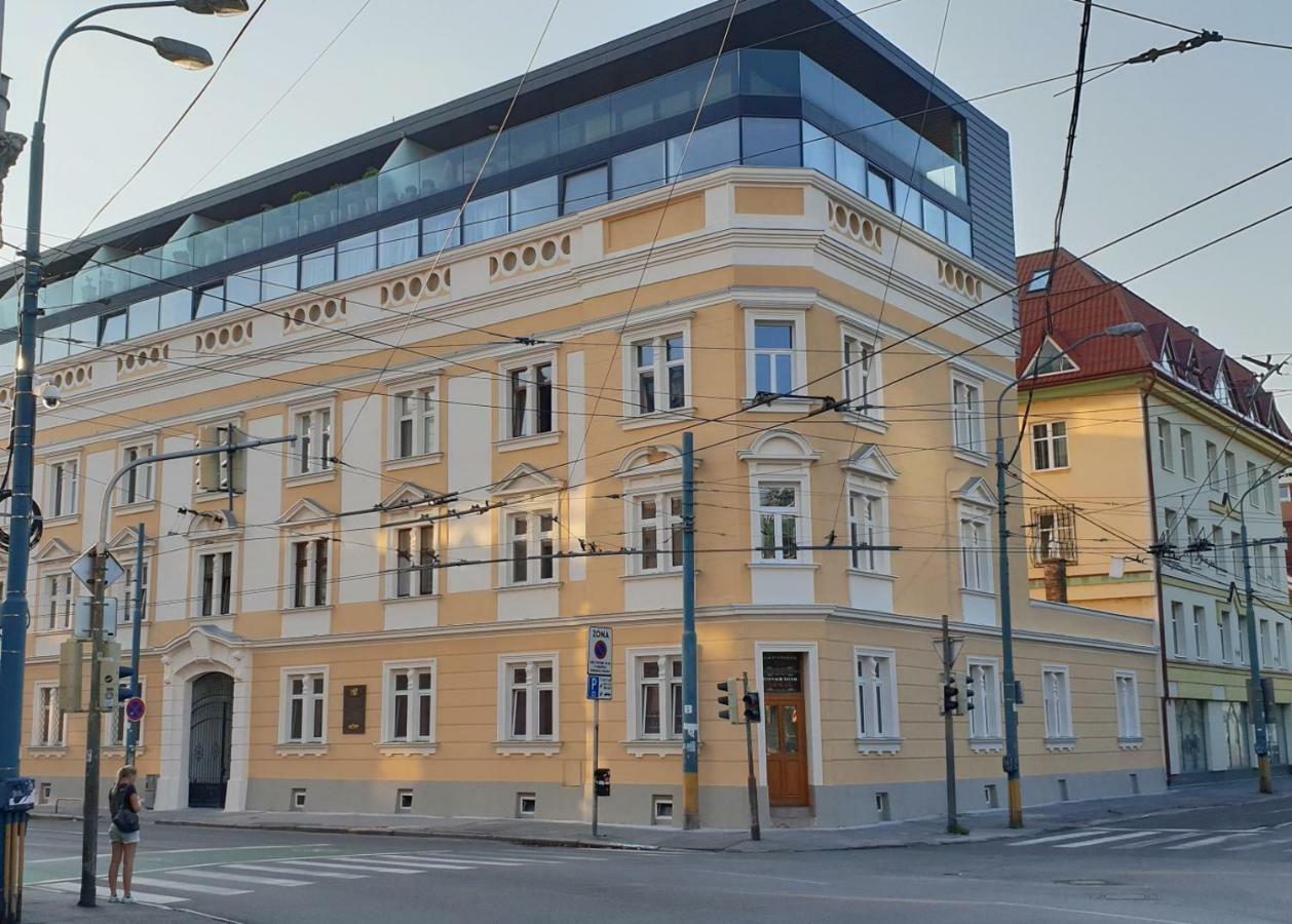 Romantic Central Flat Bratislava Exterior photo